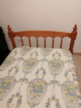 Cabecero cama de segunda mano en Gandía en WALLAPOP Colcha cama matrimonio de segunda mano por 15 € en Gandía en