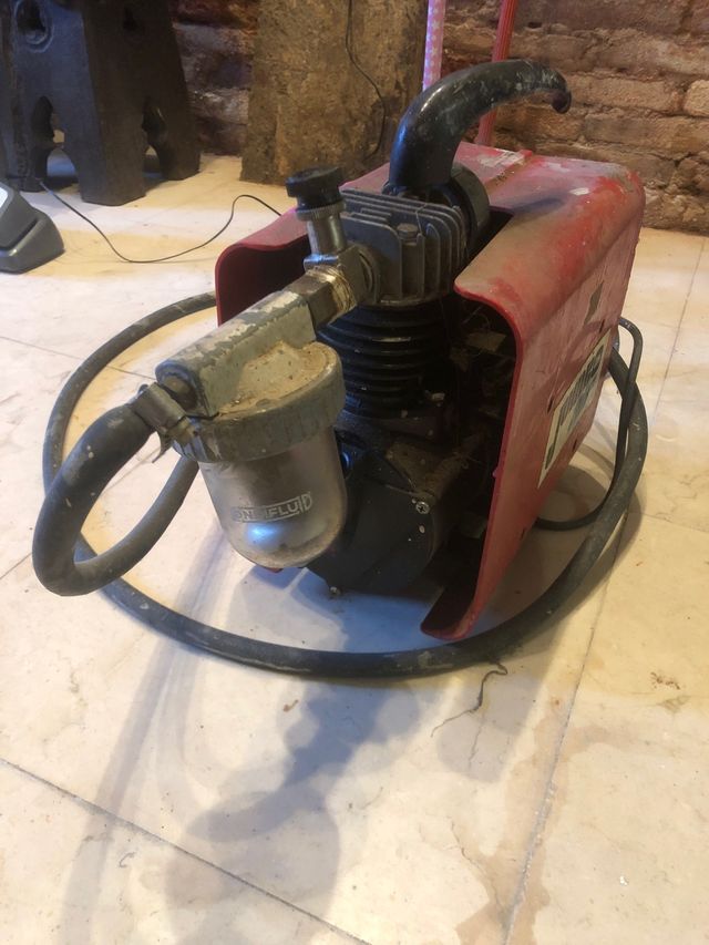 Compresor de segunda mano por 50 EUR en Santander en WALLAPOP