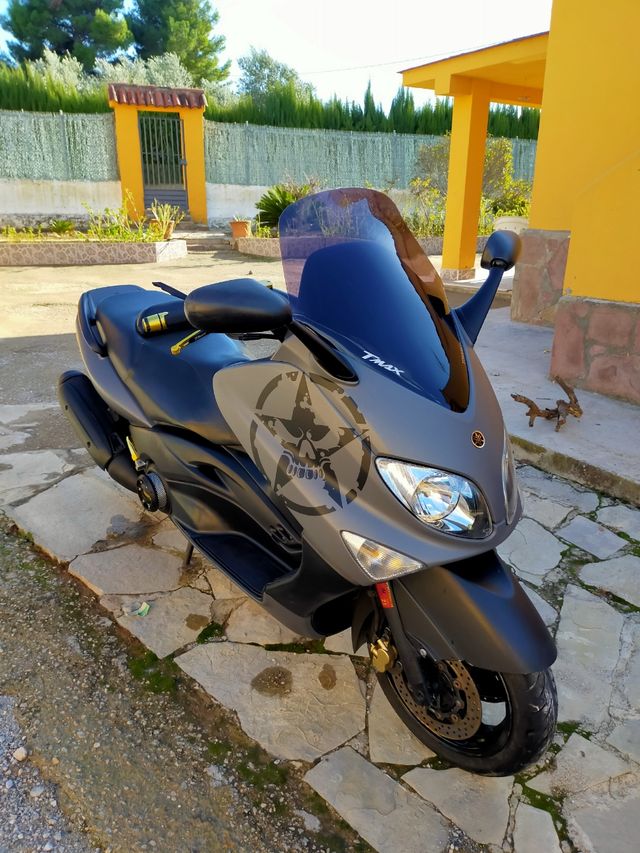 Yamaha tmax 500 de segunda mano por 3.200 € en Alaquas en WALLAPOP