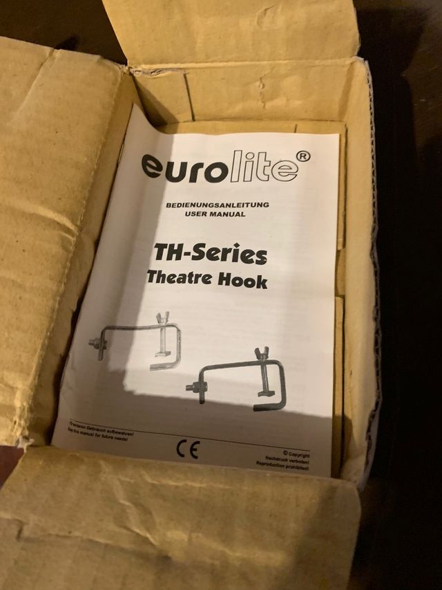 Garras para soportar efectos luminosos