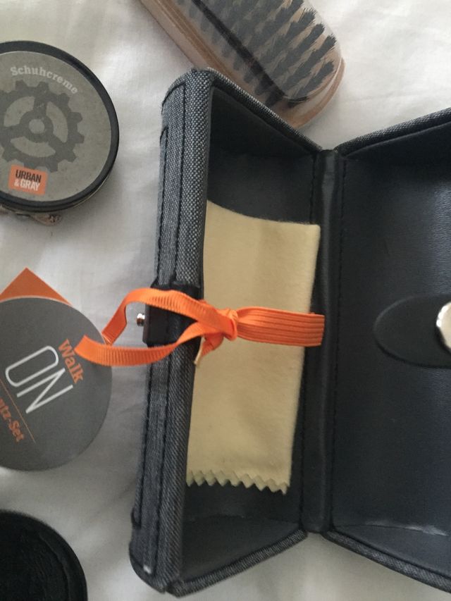 Kit limpiazapatos de viaje