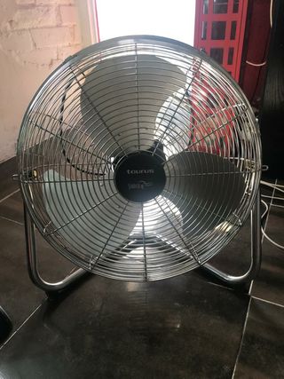 Ventilador de segunda mano en Figueres en WALLAPOP MIL ANUNCIOS.COM Ventilador extractor pequeño Segunda mano