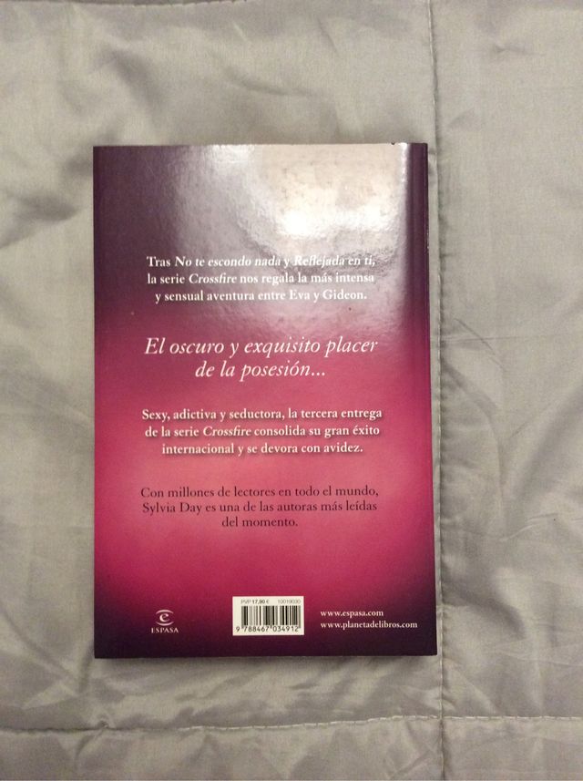 Silvia Day atada a ti