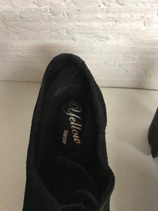 ZAPATOS PLATAFORMA NEGRA T.38 yellow