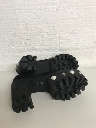 ZAPATOS PLATAFORMA NEGRA T.38 yellow