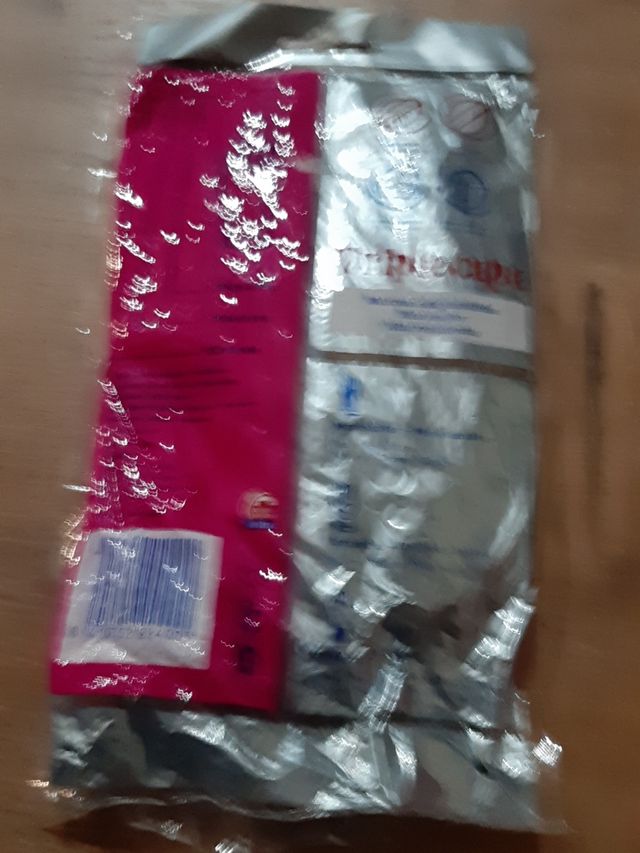 36 pares de guantes de goma