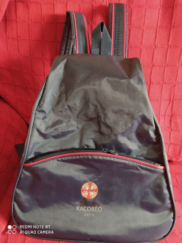 mochila mediana azul oscuro