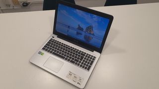 Ordenador Asus de segunda mano en Barcelona en WALLAPOP Asus i7 segunda mano en Barcelona en WALLAPOP
