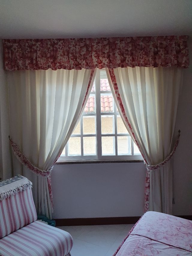 cortinas con bandó y riel