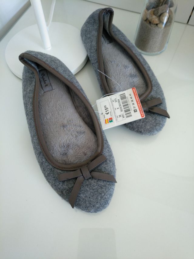 Slippers OYSHO nuvas T.36