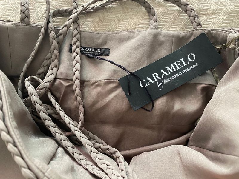 Vestido fiesta marca Caramelo de segunda mano por 15 EUR en