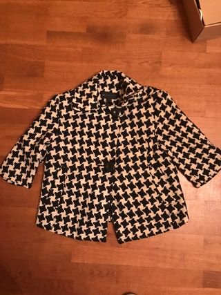 Chaqueta pata de gallo Mango de segunda mano por 10 EUR en A Coruña en  WALLAPOP