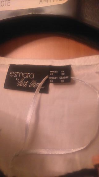 Blusa para mujer de segunda mano en Humanes de Madrid en Blusa blanca de segunda mano en Humanes de Madrid en WALLAPOP
