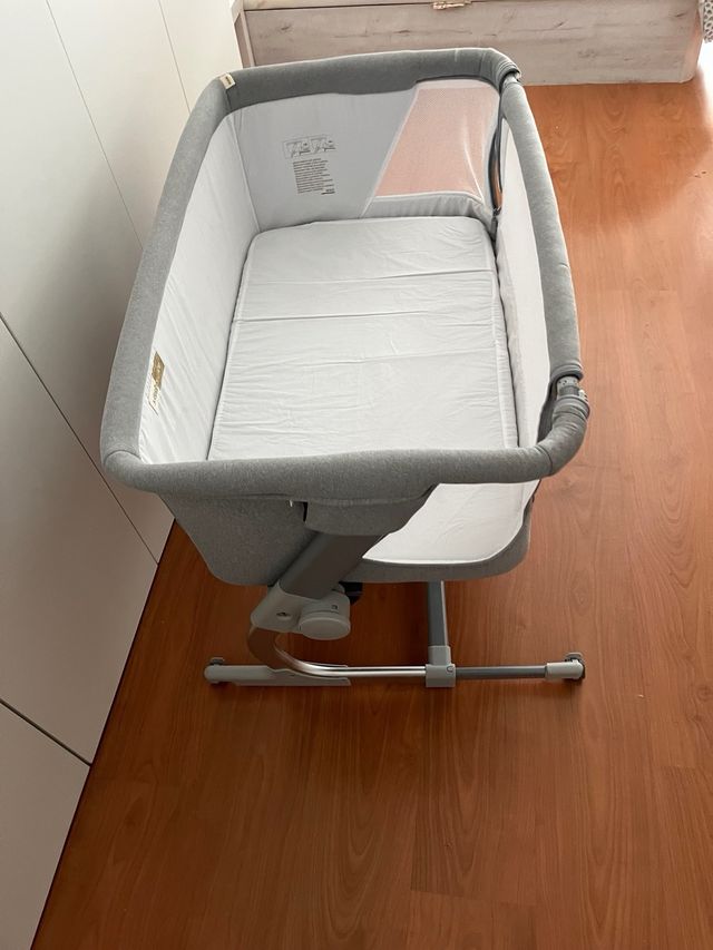 Minicuna de colecho Jané Baby Side gris claro
