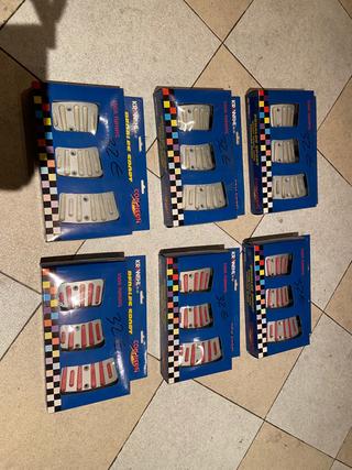 Se vende pedales con Neón
