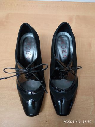 Zapatos mujer talla 34 de segunda mano por 8 EUR en Valladolid en WALLAPOP