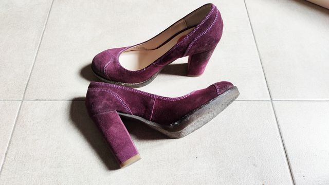 Zapatos morados de Diesel.