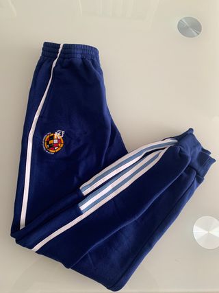 Pantalón chandal selección española de segunda mano por 35 EUR en Manresa  en WALLAPOP