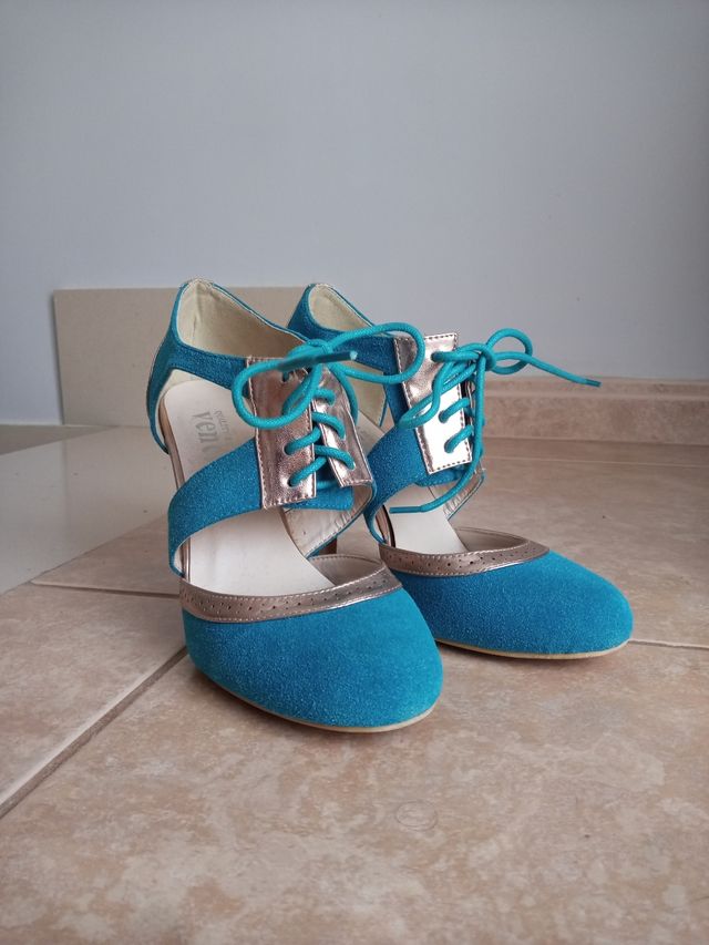 Zapatos botines de tacon símil piel