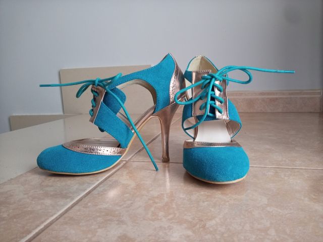 Zapatos botines de tacon símil piel