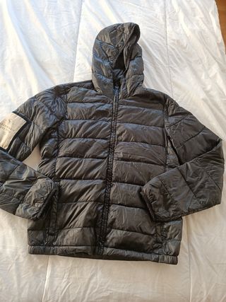 Chaqueta de hombre Benetton de segunda mano por 15 € en Montagut en WALLAPOP