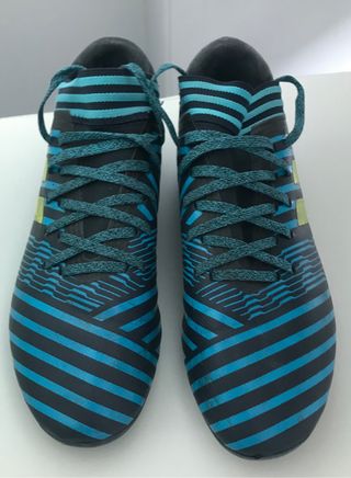 Botas FÚTBOL - NEMESIS DE ADIDAS de segunda mano por 15 EUR en Molino de La  Hoz en WALLAPOP