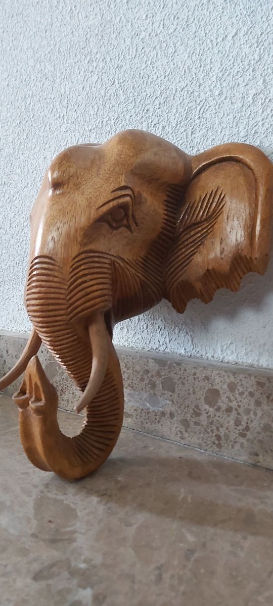 CABEZA ELEFANTE talla madera