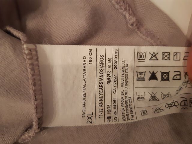 camiseta benetton. talla 2xl. 11-12 años
