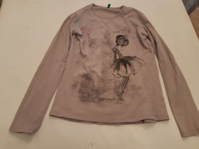 camiseta benetton. talla 2xl. 11-12 años