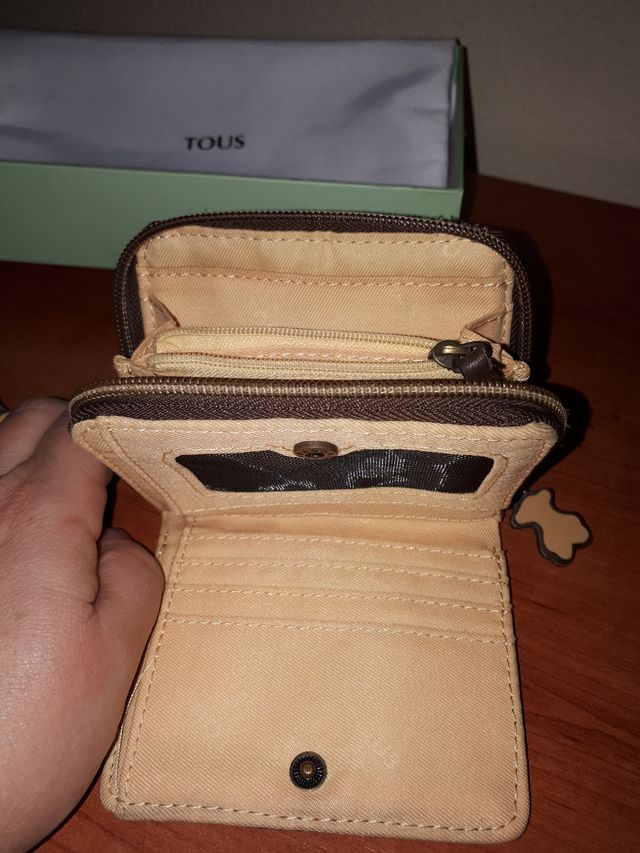 REBAJADO. CARTERA Y MONEDERO TOUS