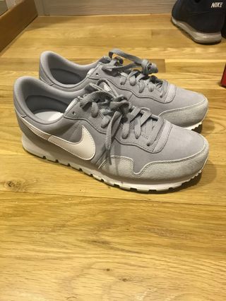 Zapatillas Nike Air hombre de segunda mano por 60 EUR en Vitoria-Gasteiz en  WALLAPOP