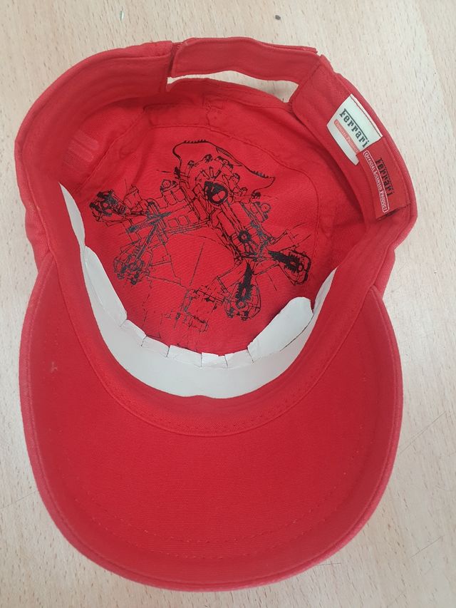 Gorra Ferrari