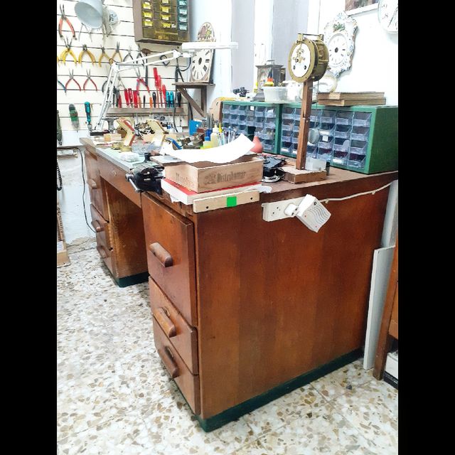 Escritorio americano antiguo de roble de segunda mano por 290 € en Los