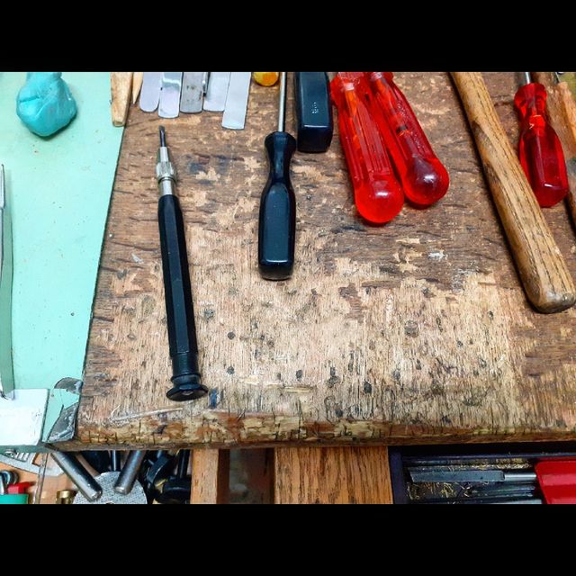 Escritorio americano antiguo de roble de segunda mano por 290 € en Los