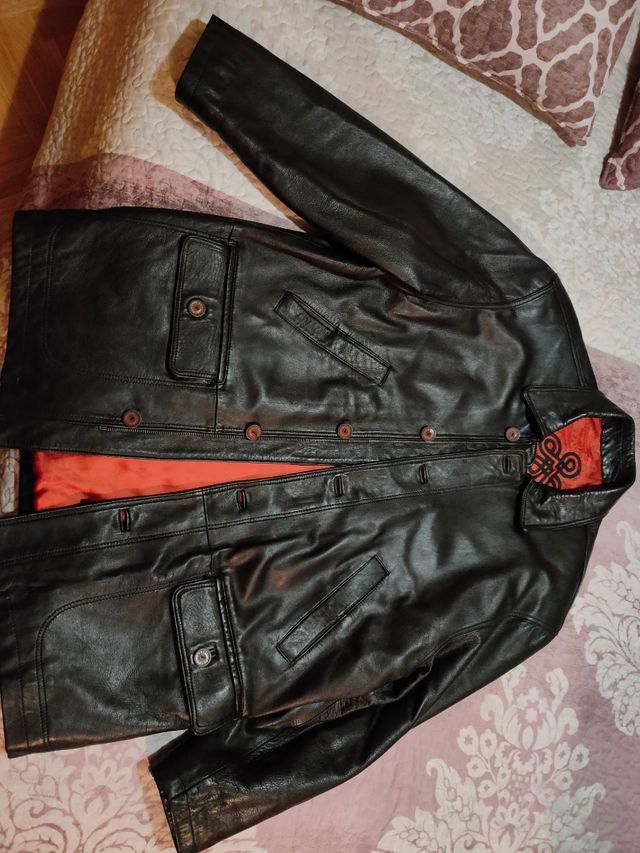 Abrigo de piel de cuero de hombre