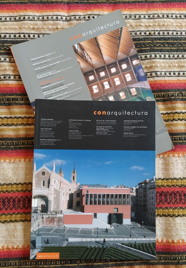 Lote 2 revistas "CON ARQUITECTURA"