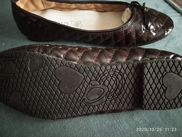 Bailarinas marrones nuevas