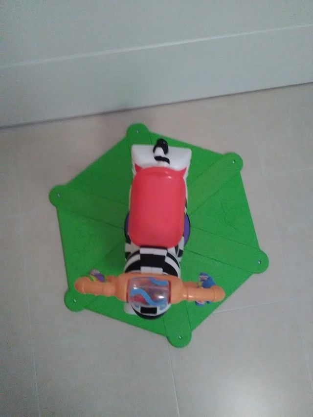 Cebra GIRA GIRA Fisher Price NUEVA