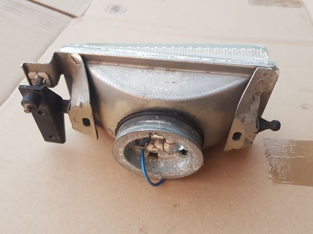 faro de niebla corrado