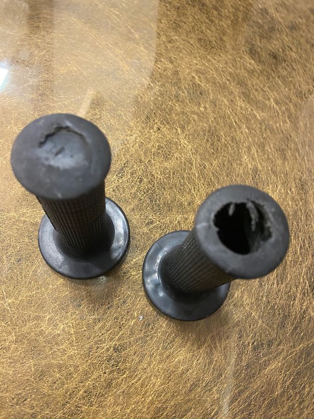 Puños manillar moto beta tr3 originales
