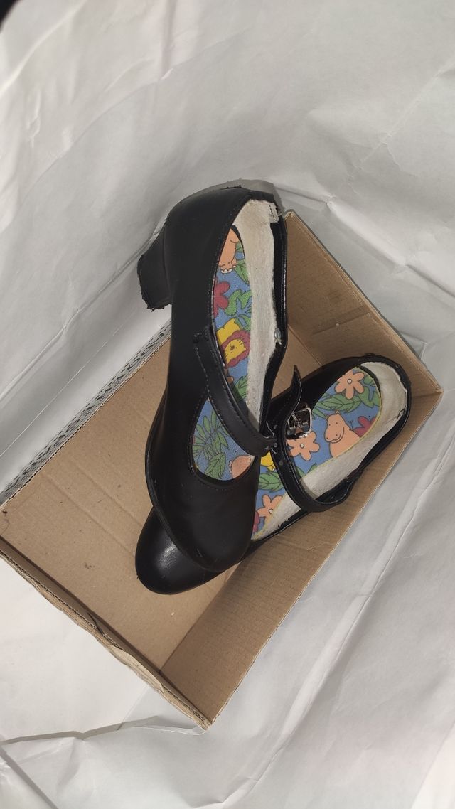 Zapatos sevillana T31 (amplios)