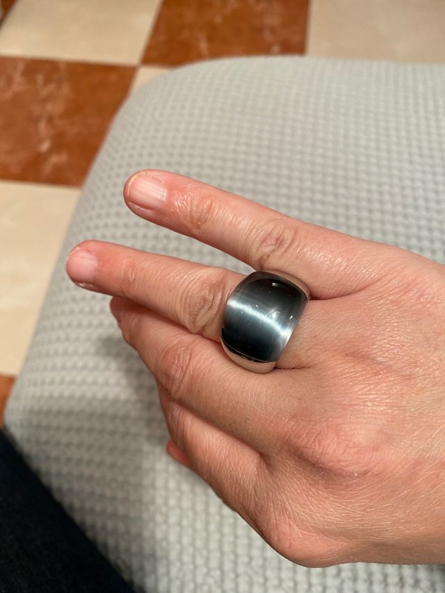 Anillo calvin klein gris