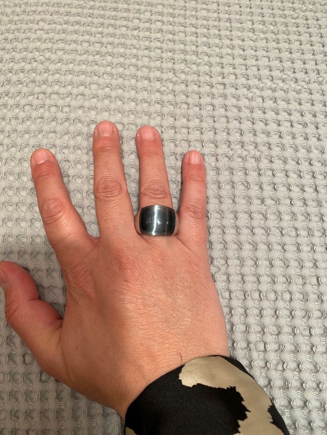 Anillo calvin klein gris