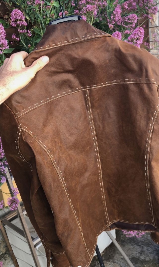 Cazadora de cuero