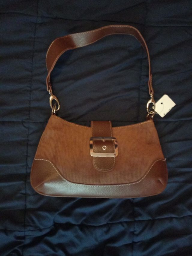 Bolso a estrenar, marrón de pana. Tienda Festa