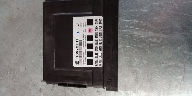 modulo electrico Opel insignia 1357511