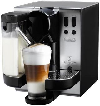 Cafetera Express DELONGHI LATTISSIMA NESPRESSO de segunda mano por 140 EUR  en Alcobendas en WALLAPOP