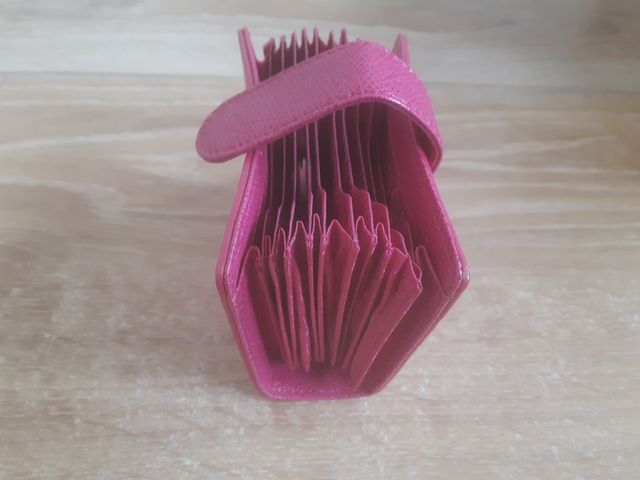 cartera tarjetero Salvador Bachiller fuxia