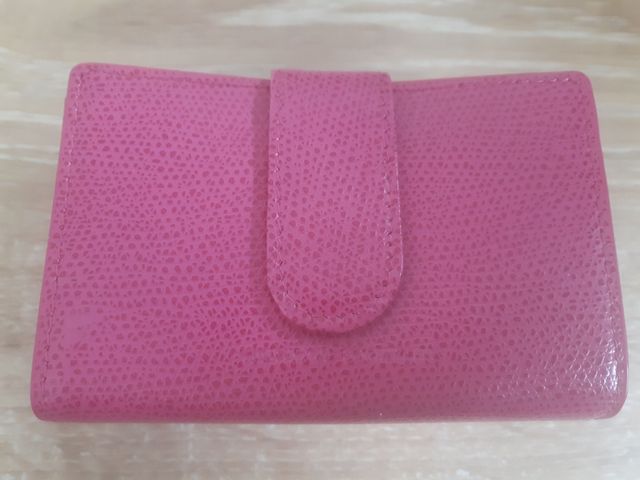 cartera tarjetero Salvador Bachiller fuxia