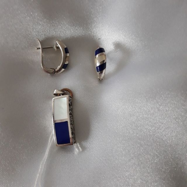 pendientes y colgante de plata  y lápizlazuli